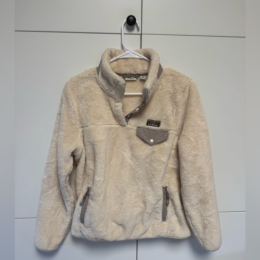 Women's L.L.Bean Hi-Pile Cream Fleece Pullover. Size Petite Medium.